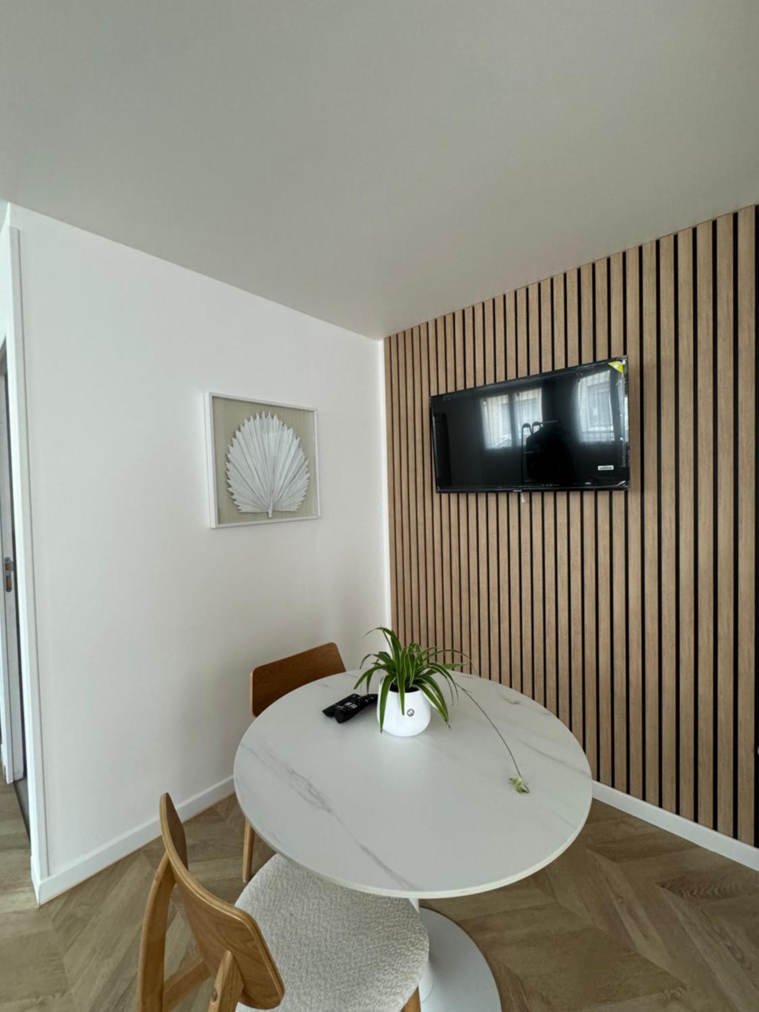 Petit Appt Cosy Et Moderne *